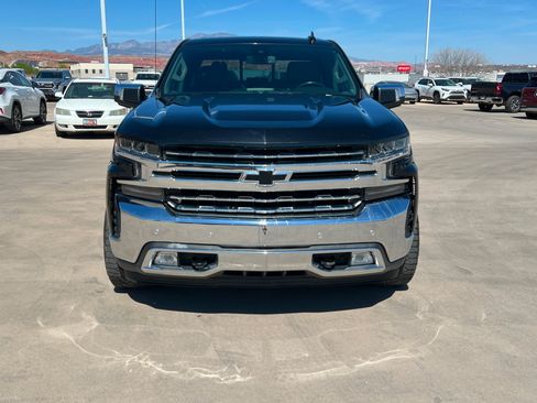 Used 2022 Chevrolet Silverado 1500 LTZ w/ LTZ Premium Package image 9