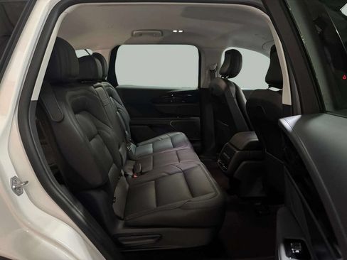 Certified 2026 Lincoln Nautilus Premier w/ Jet Appearance Package AWD/4WD image 22
