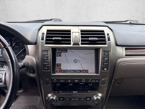 Used 2018 Lexus GX 460 Premium w/ Premium Package AWD/4WD image 13