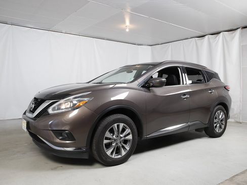 Used 2018 Nissan Murano SV image 22