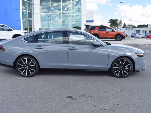 New 2026 Honda Accord Touring image 10