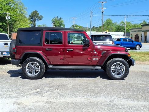 Used 2022 Jeep Wrangler Unlimited Sahara w/ LED Lighting Group AWD/4WD image 2