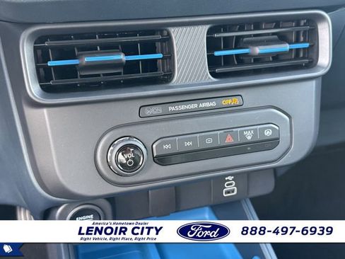 New 2025 Ford Maverick XLT w/ XLT Luxury Package FWD image 17