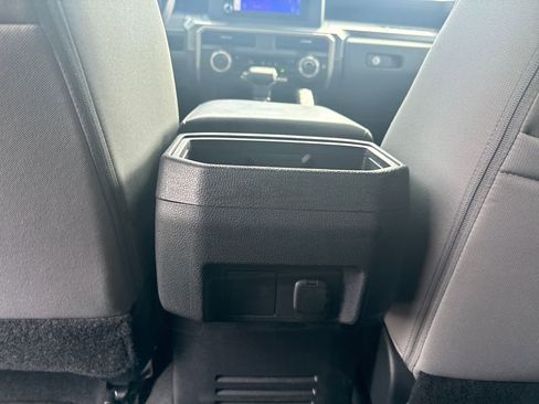 Used 2024 Toyota Tacoma SR5 AWD/4WD image 28
