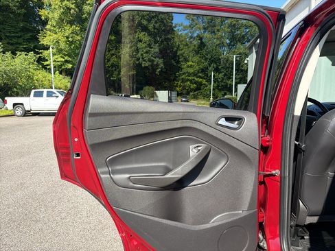 Used 2018 Ford Escape SEL FWD image 12