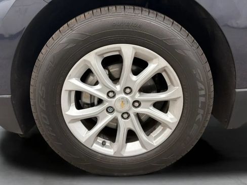 Used 2018 Chevrolet Equinox LS FWD image 28