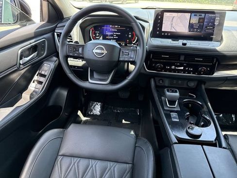 Used 2026 Nissan Rogue Platinum w/ Platinum Premium Package AWD/4WD image 10