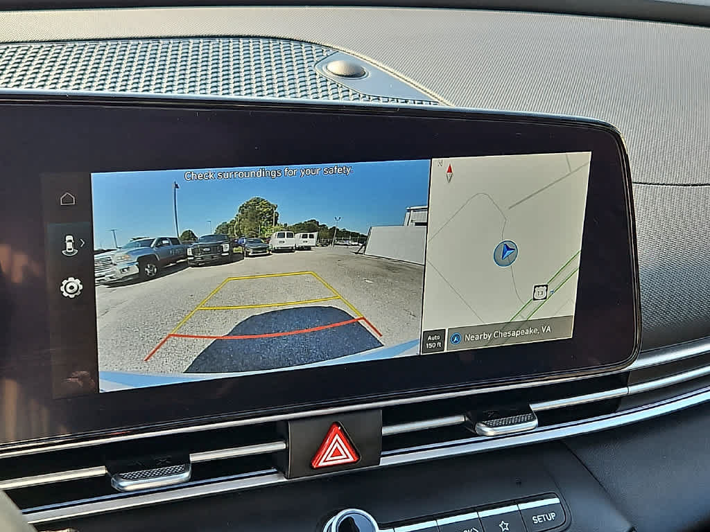 Used 2025 Hyundai Elantra SEL FWD image 18