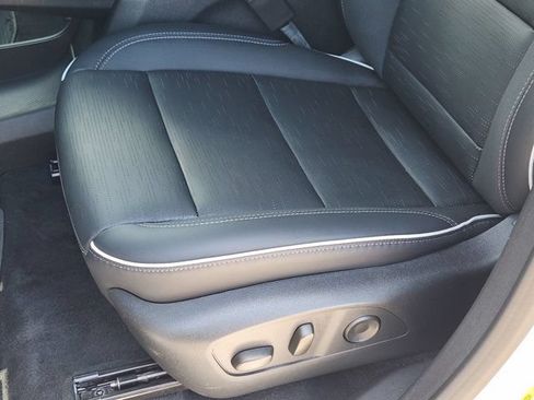 Used 2026 Buick Enclave Sport Touring FWD image 28