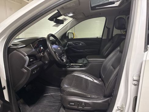 Used 2018 Chevrolet Traverse Premier w/ Driver Confidence II Package image 21