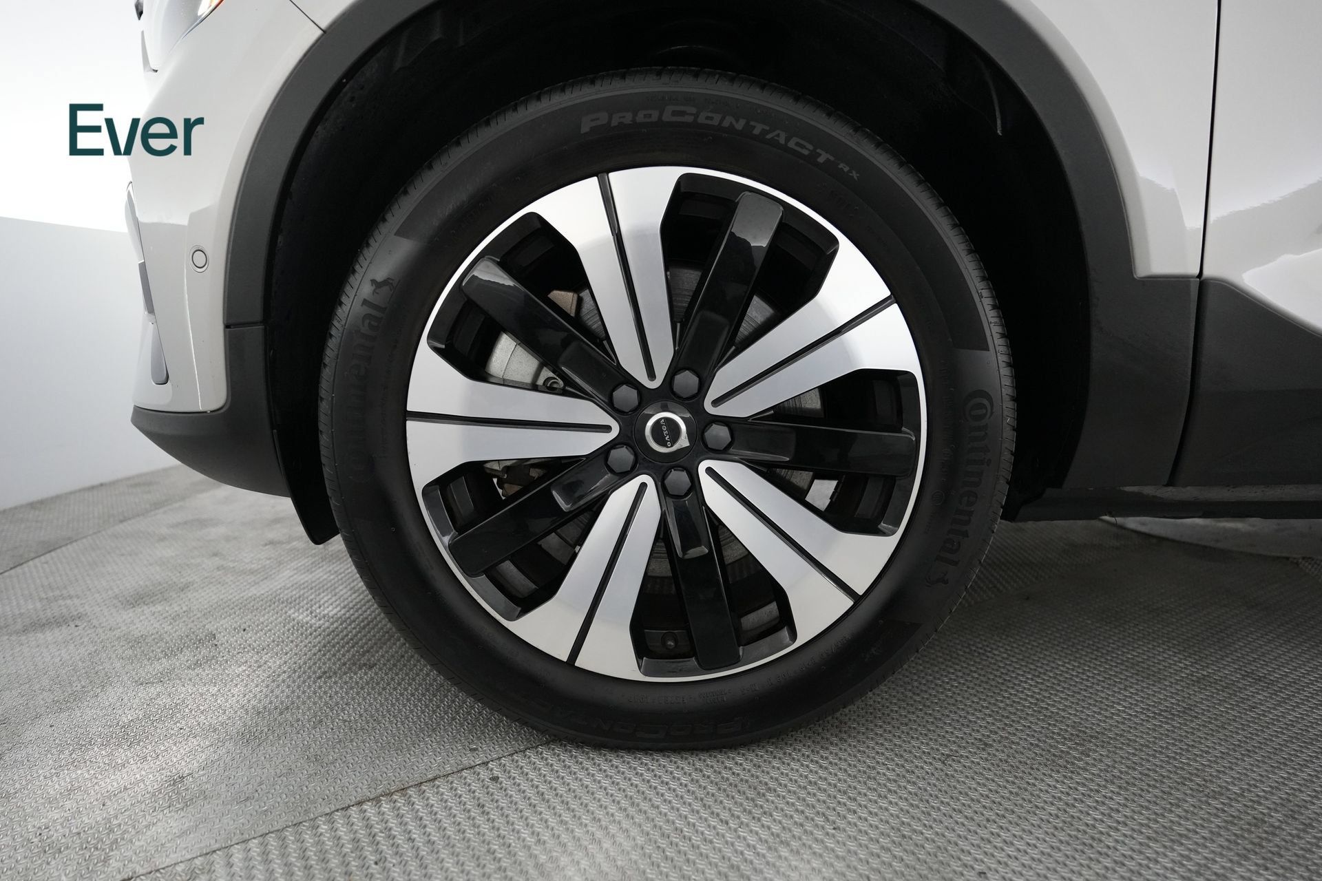 Used 2023 Volvo C40 P8 Recharge Plus w/ Protection Package Premier AWD/4WD image 19