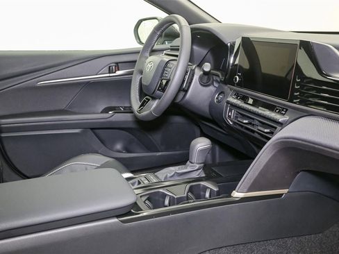 New 2026 Toyota Camry Hybrid image 16