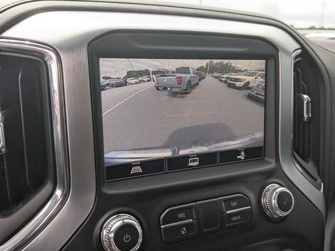 Used 2021 GMC Sierra 1500 SLT AWD/4WD image 16