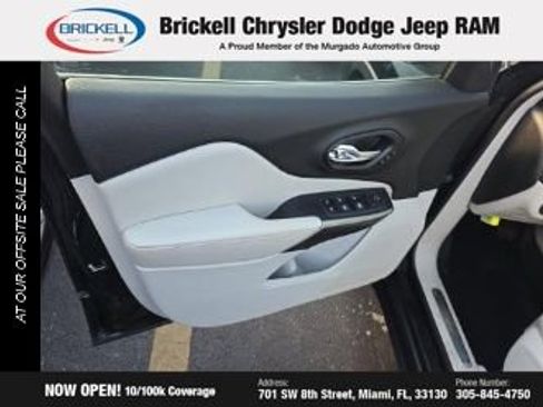 Used 2020 Jeep Cherokee Limited image 13