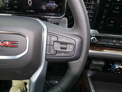 New 2026 GMC Sierra 1500 Elevation AWD/4WD image 18