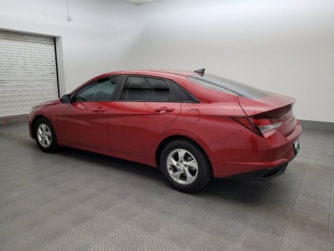 Used 2023 Hyundai Elantra SE FWD image 3