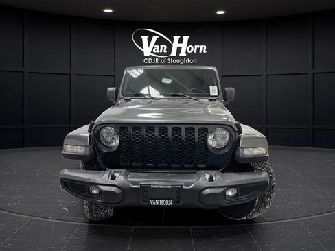 Used 2021 Jeep Gladiator Sport image 9