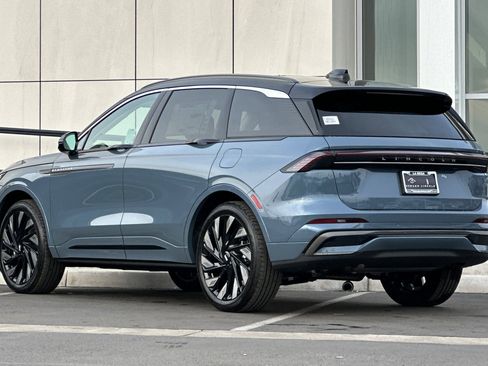 New 2026 Lincoln Nautilus Black Label w/ Jet Appearance Package image 5