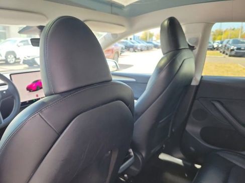 Used 2023 Tesla Model Y Long Range image 10