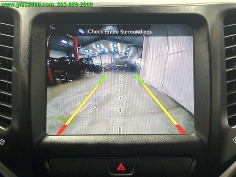 Used 2014 Jeep Cherokee Limited AWD/4WD image 11
