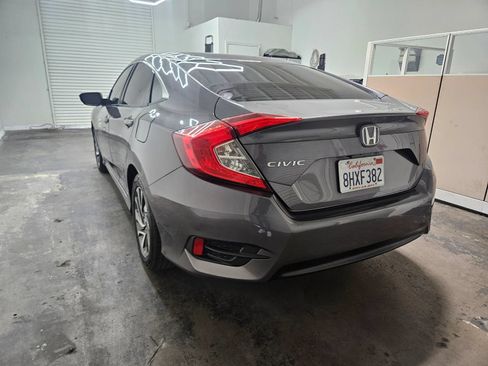 Used 2016 Honda Civic EX image 8