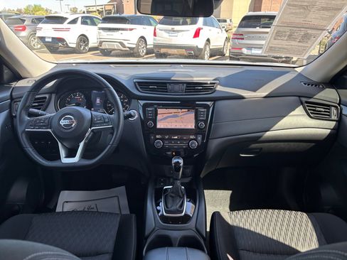 Used 2020 Nissan Rogue SV w/ Sun & Sound Touring Package FWD image 20