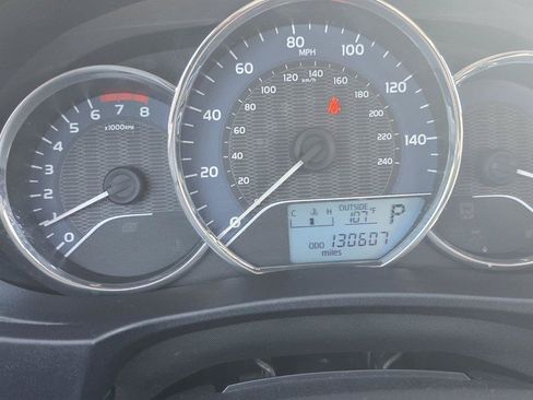 Used 2015 Toyota Corolla LE FWD image 16