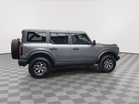 Used 2023 Ford Bronco Badlands image 37