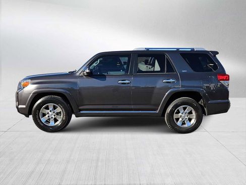 Used 2011 Toyota 4Runner SR5 image 5
