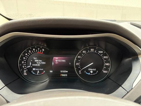 Used 2014 Lincoln MKZ image 16