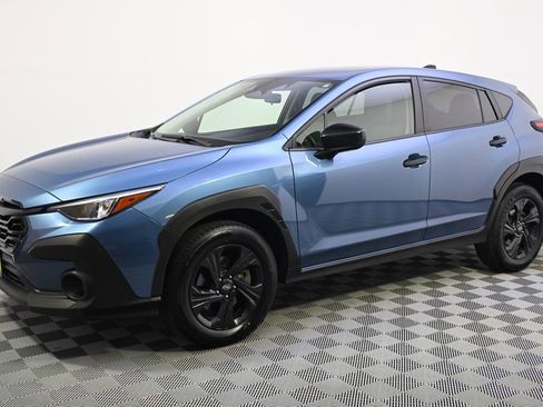 Used 2024 Subaru Crosstrek 2.0i AWD/4WD image 2