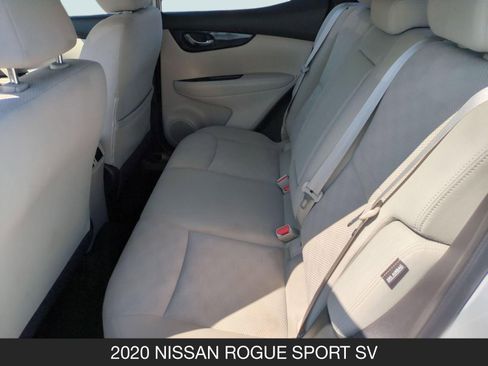 Used 2020 Nissan Rogue Sport SV FWD image 16