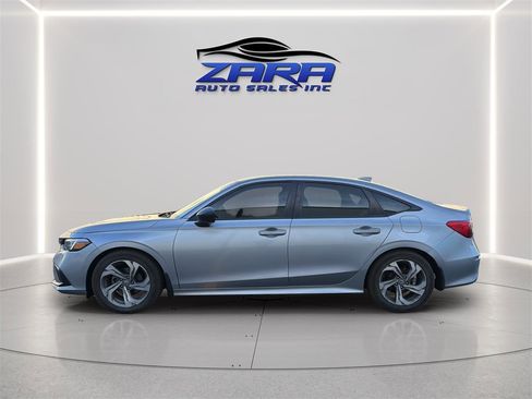 Used 2022 Honda Civic Sport image 4