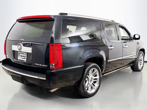 Used 2012 Cadillac Escalade ESV Platinum image 4