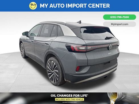 Used 2023 Volkswagen ID.4 Pro S Plus image 4