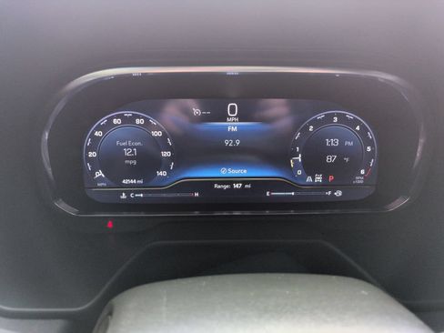 Used 2024 Chevrolet Tahoe LT w/ Luxury Package AWD/4WD image 15