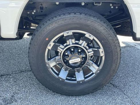 Certified 2024 Ford F250 Lariat w/ Sport Appearance Package image 10