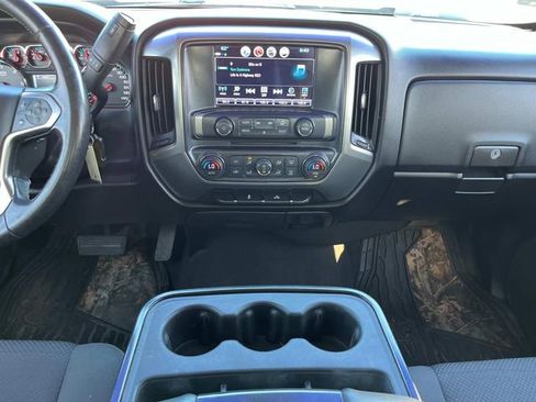 Used 2018 Chevrolet Silverado 1500 LT w/ All Star Edition image 15