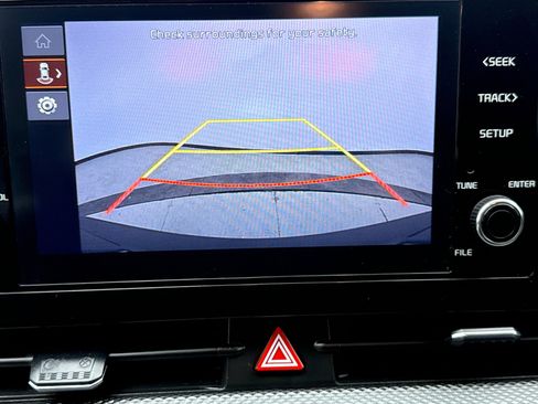 Used 2023 Kia Sportage LX image 15