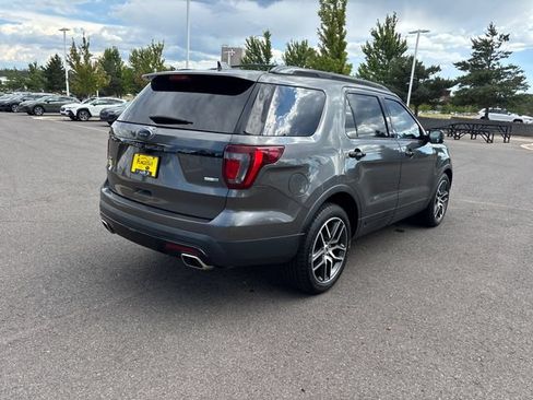 Used 2016 Ford Explorer Sport AWD/4WD image 3