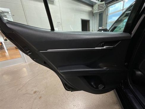 Used 2022 Toyota Camry LE FWD image 20