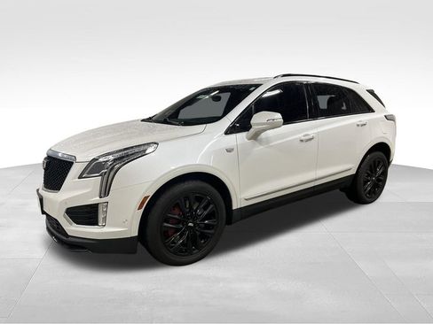 Certified 2023 Cadillac XT5 Sportv w/ Technology Package AWD/4WD image 4