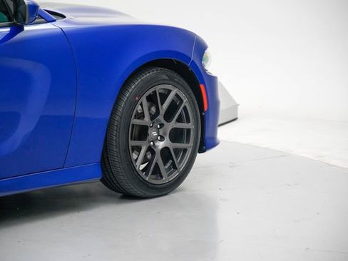 Used 2018 Dodge Charger R/T RWD image 7