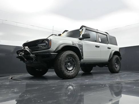 Used 2024 Ford Bronco Everglades AWD/4WD image 46
