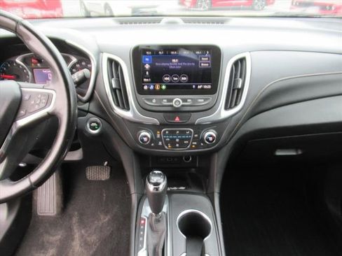Used 2019 Chevrolet Equinox Premier image 19
