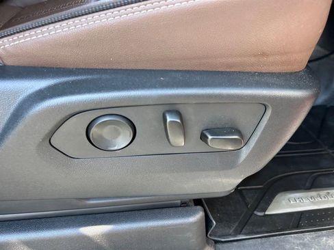 Certified 2025 Chevrolet Suburban High Country image 60