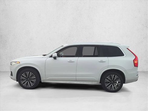 Used 2022 Volvo XC90 T5 Momentum w/ Protection Package Premier image 8