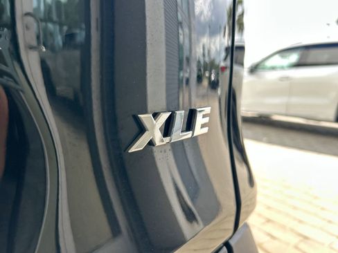 Used 2024 Toyota RAV4 XLE FWD image 45