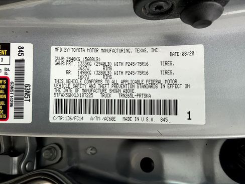 Used 2020 Toyota Tacoma SR5 w/ SR5 Appearance Package (SM) image 36