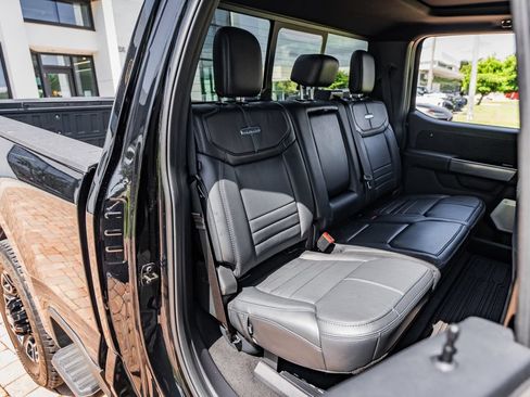 Used 2026 Ford F250 Platinum AWD/4WD image 38